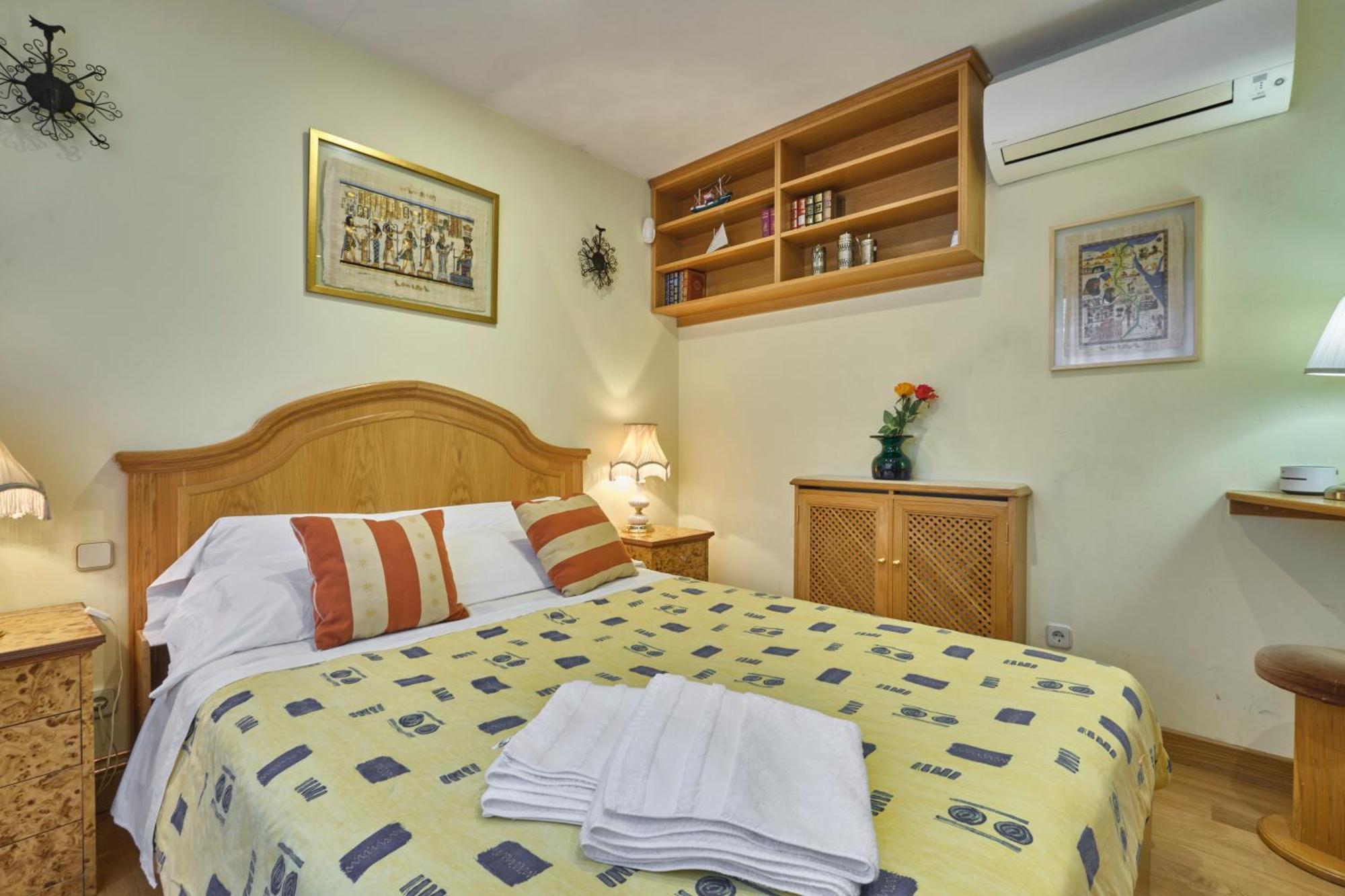 Apartamentos Carlos Madrid Exteriér fotografie