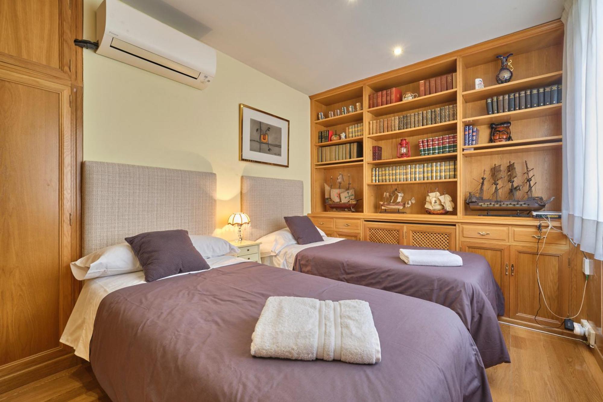 Apartamentos Carlos Madrid Exteriér fotografie